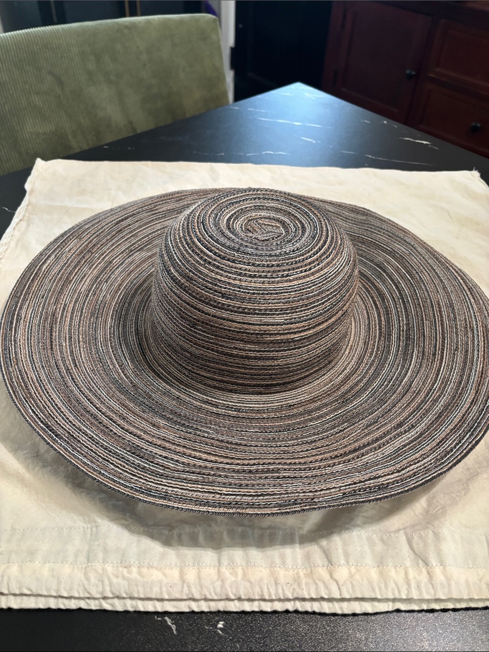 Source Unknown Wide Brim Straw Hat in Brown and Tan